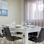 Апартаменты Charming 2br W/access To Pool In By 360 Estates *