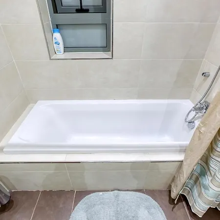 Charming 2br W/access To Pool In By 360 Estates Apartment *