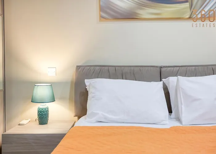 Charming 2br W/access To Pool In By 360 Estates *