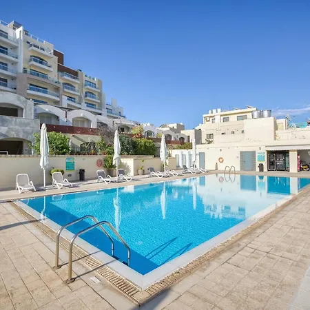 Marsaskala Escape With Pool, Beaches & Local Charm