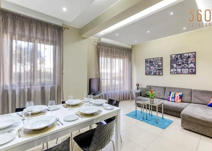 Charming 2br W/access To Pool In By 360 Estates Apartament *