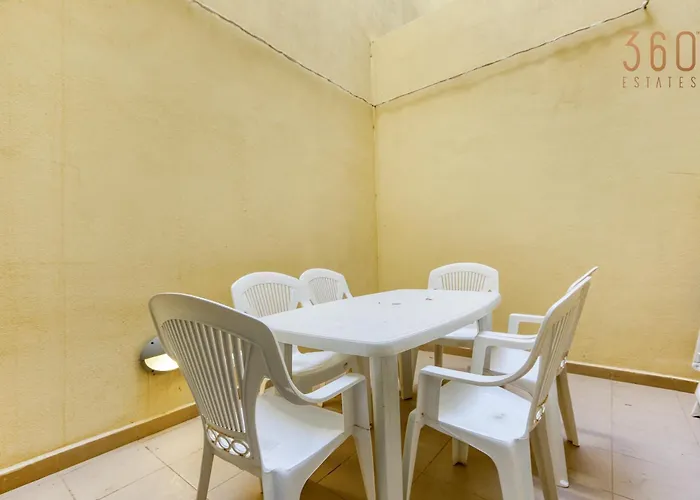 Charming 2br W/access To Pool In By 360 Estates